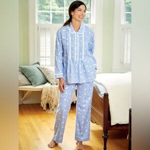 Lanz of Salzburg White Doves Flannel Pajamas Blue Cottagecore Coquette Size S